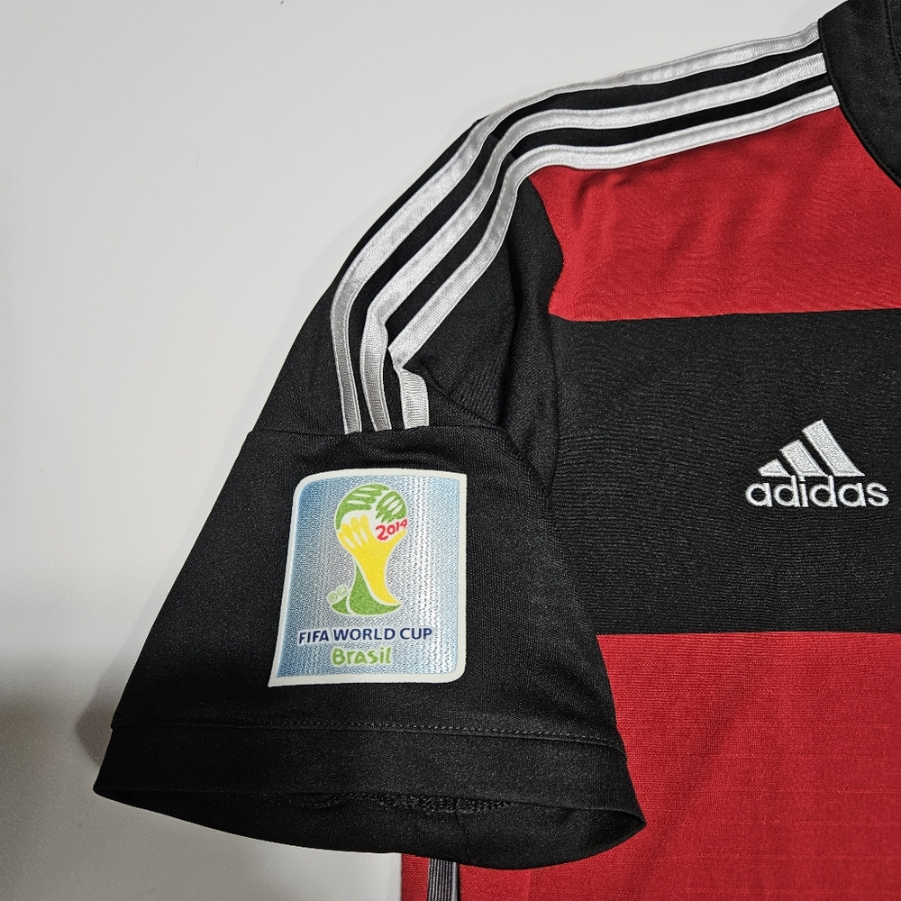 Adidas Germany Mesut Ozil #8 2014 World cup away jersey rare XL - Picture 5 of 14